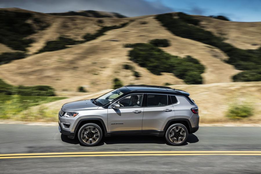  Jeep Compass Limited 2017 года  (NA) (фото 21 из 62)